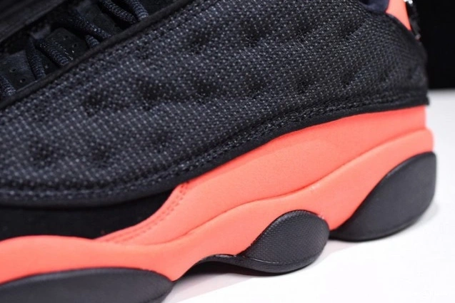 Rep x Jordan AT3102-006 13 Air Low Infrared Clot Black 0817